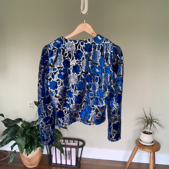 Vintage Velvet Top - Picture 5 of 7